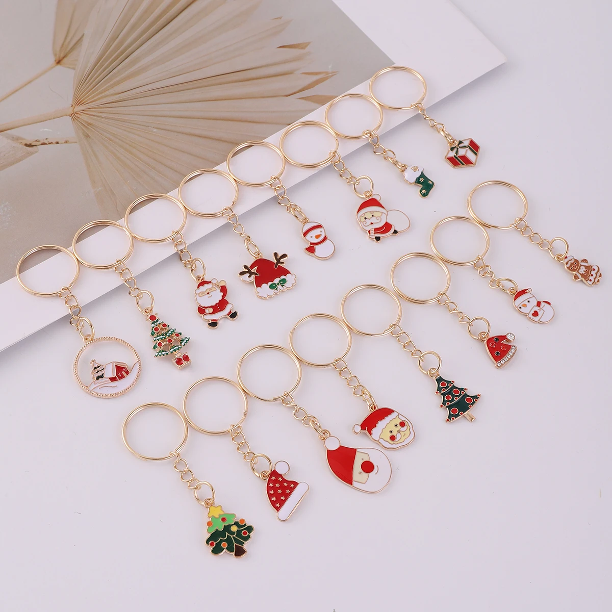 Nyckelringar Julmotiv 16-pack